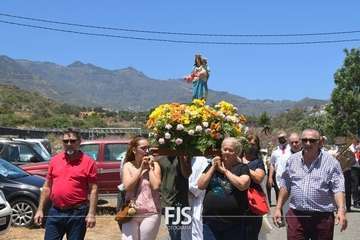 Misa y procesión en Telde en honor de María Auxiliadora/Francisco Javier Santana.